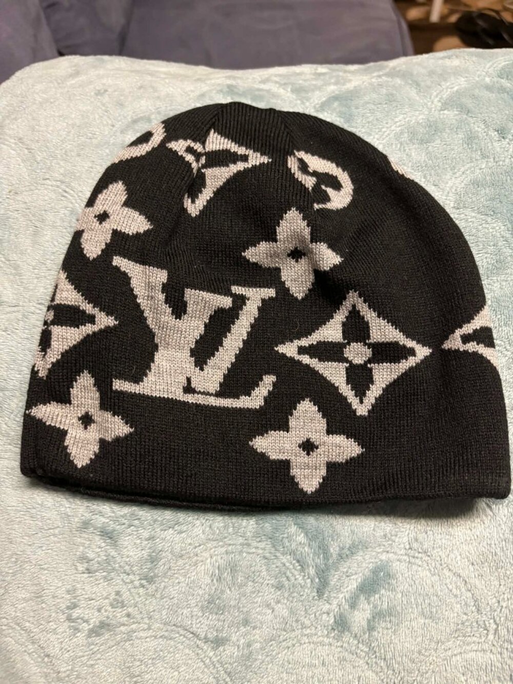 Black and Grey Winter Cap